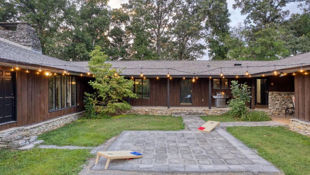 Amber Lodge by AvantStay Pool Firepit Sauna